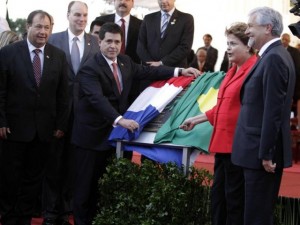 cartes-y-rousseff-inauguran-sistema-transmision-500-kv