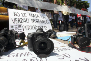 periodistas-dos