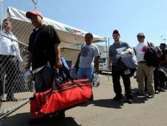Deportados-Reyn230212