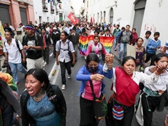 ECUADOR INDÍGENAS