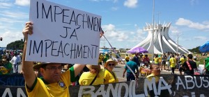 a-protesto-impeachent