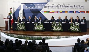 Fiscales-fortalecer-Ministerios-Publicos-Iberoamerica_EDIIMA20160125_0753_4