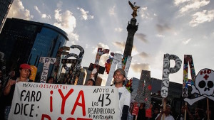 ayotzinapa-marcha-angel