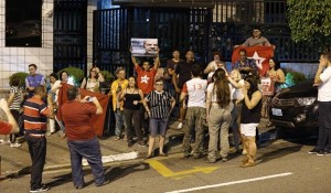 62166083_Sao-Bernardo-do-CampoSP16-10-2106Simpatizantes-de-Lula-fazem