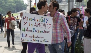 gay-20-702x468