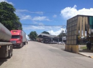 Bloqueo-Paso-Canoas-1-e1377619054651-310x228