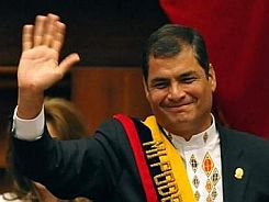 Rafael-correa-banda