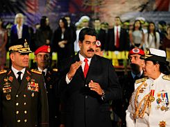 Nicolas-Maduro-y-Carmen-Melendez