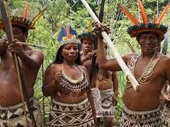 indigenas amazonicos peru