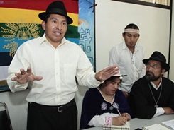 indigenas ecuador