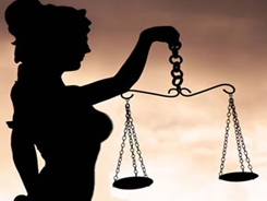 Justicia_Mujer_Griega