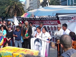 ayotzinapa_caravana_argentina
