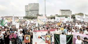 CRÕTICAS A GOBIERNO PROTAGONIZAN MARCHA DEL DÕA DEL TRABAJO EN GUATEMALA