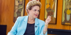 alx_brasil-dilma-sbt-20150812-01_original