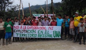 BmeunkoCQAAgULC.jpg large