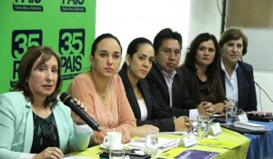asambleistas-analizan-vias-de-cambio-constitucion