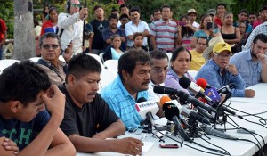 padres-de-normalistas-ayotzinapa