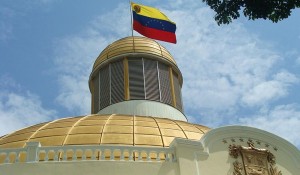 Asamblea_2004