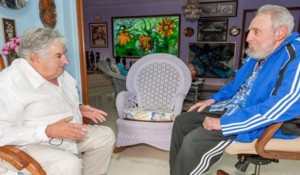 8067-Fidel-con-Mujica