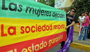Despenalización-del-aborto-620x330