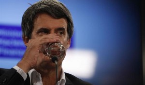 la-pelea-con-los-holdouts-2167246w620