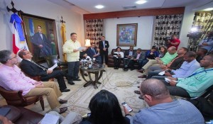 los-partidos-inscriben-a-aspirantes-en-cierre-plazo