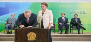lula firma ministro