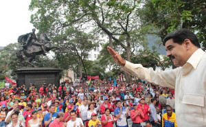630-DENTRO-NOTA-MADURO-PLAZA