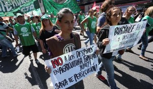 Protesta-sindical-en-Buenos-Aires.-EFE
