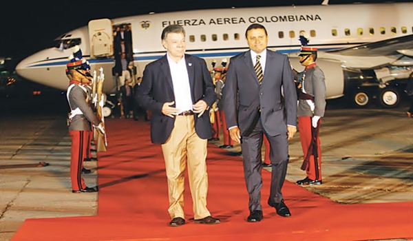 Santos comienza gira por los países del Triángulo Norte de