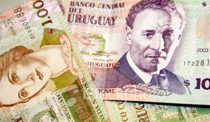 92704_1449496648_peso-uru