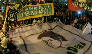 AT-Manifestacao-Pro-Governo-20150820-16