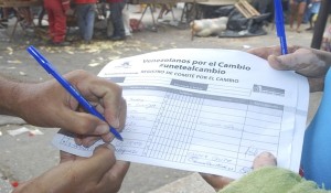 recoleccion-de-firmas-revocatorio-770x536