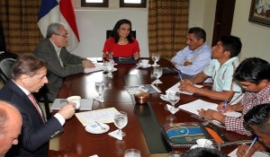 2016-06-29-canciller-se-reúne-con-indígenas-se-acuerda-mantener-el-diálogo-837-1264160688