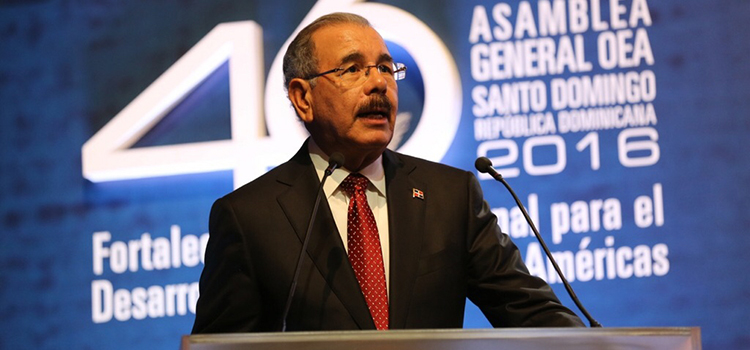 Danilo-Medina-7