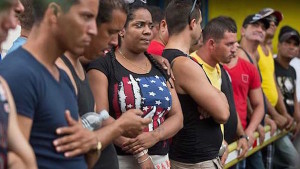 Cubanos-Costa-Rica-Unidos-EFE_CYMIMA20151128_0003_13 (1)