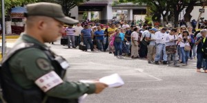 UNOS 20.000 VENEZOLANOS LLEGAN A COLOMBIA PRIMERAS HORAS FRONTERA ABIERTA