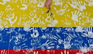 colombia-bandera-huella-678x381