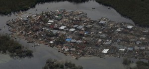 2016-10-07T013559Z_187198763_S1AEUFNAGLAA_RTRMADP_3_STORM-MATTHEW