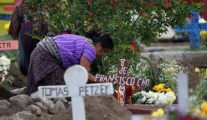cometas-colores-indigenas-muertos-Guatemala_968013306_12889283_667x375