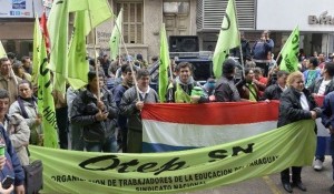 docentes-cerraran-rutas-en-varios-puntos-del-pais-_595_375_1427410