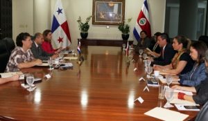 2016-12-13-panamá-y-costa-rica-alinean-esfuerzos-para-agenda-de-del-sica-en-2017--431-1014847079
