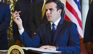 ricardo-rossello-firma