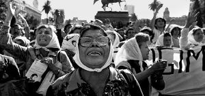 Abuelas-de-Plaza-de-Mayo-feature