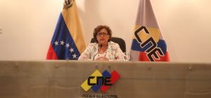 Presidenta-del-CNE-Tibisay-Lucena