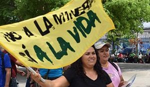 No a la minería + El Salvador
