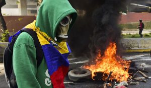 Oposicion-venezolana-Maduro-violencia-FotoAFP_MEDIMA20170426_0037_31