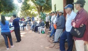reunion-de-los-campesinos-en-el-local-de-la-organizacion-campesina-del-norte-ocn-_764_573_1511374