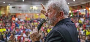ex-presidente-manteve-popularidade-mesmo-apos-condenacao-dada-pelo-juiz-
