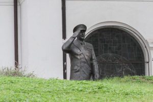 monumento-Toribio-Merino-agencia-uno-696x464